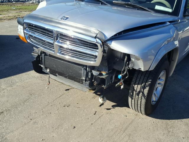 1D7GL32N54S500638 - 2004 DODGE DAKOTA SILVER photo 9