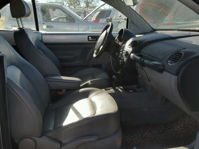 3VWRG31Y07M420029 - 2007 VOLKSWAGEN NEW BEETLE 银色 照片 5