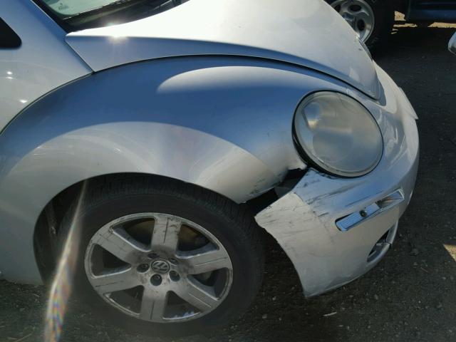 3VWRG31Y07M420029 - 2007 VOLKSWAGEN NEW BEETLE 银色 照片 9