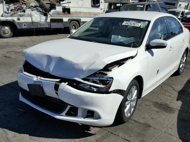 3VWDP7AJ4CM377152 - 2012 VOLKSWAGEN JETTA SE أبيض صورة 2