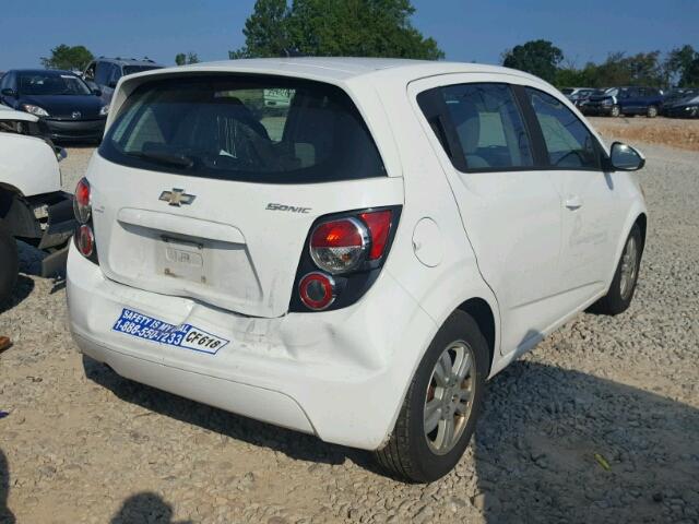 1G1JA6SH7C4214870 - 2012 CHEVROLET SONIC LS WHITE photo 4
