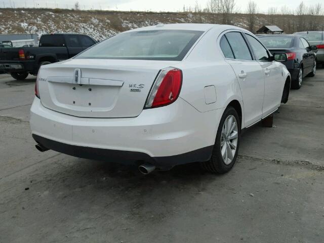 1LNHL9ER2BG602233 - 2011 LINCOLN MKS AWD WHITE photo 4