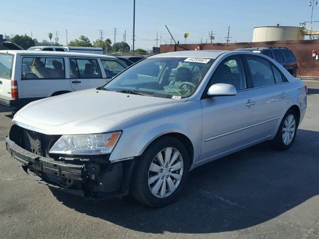 5NPEU46C29H479878 - 2009 HYUNDAI SONATA SE SILVER photo 2