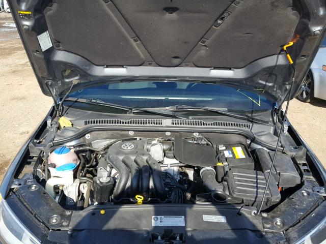 3VW2K7AJ0EM297811 - 2014 VOLKSWAGEN JETTA BASE GRAY photo 7