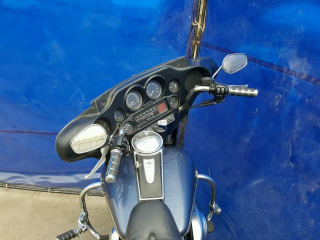 1HD1FCW113Y609364 - 2003 HARLEY-DAVIDSON FLHTCUI BLUE photo 5