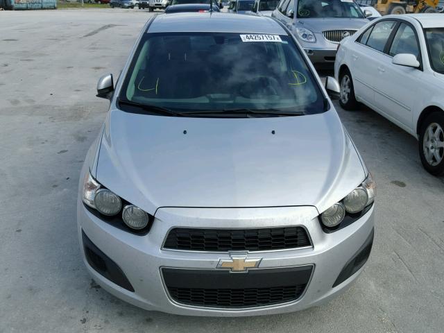 1G1JC5SH7E4236486 - 2014 CHEVROLET SONIC LT SILVER photo 9