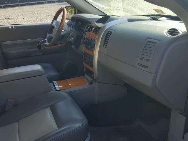 1A8HX58227F575475 - 2007 CHRYSLER ASPEN LIMI SILVER photo 5