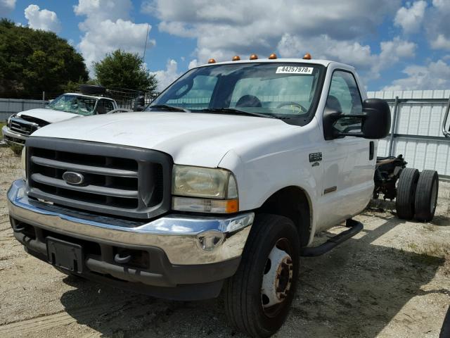 1FDAF56P24ED67121 - 2004 FORD F550 SUPER WHITE photo 2