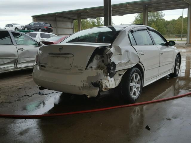 1N4BL11E55C356343 - 2005 NISSAN ALTIMA WHITE photo 4