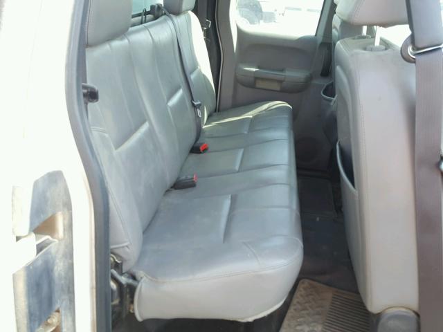 1GCEC19J87E593747 - 2007 CHEVROLET SILVERADO WHITE photo 6