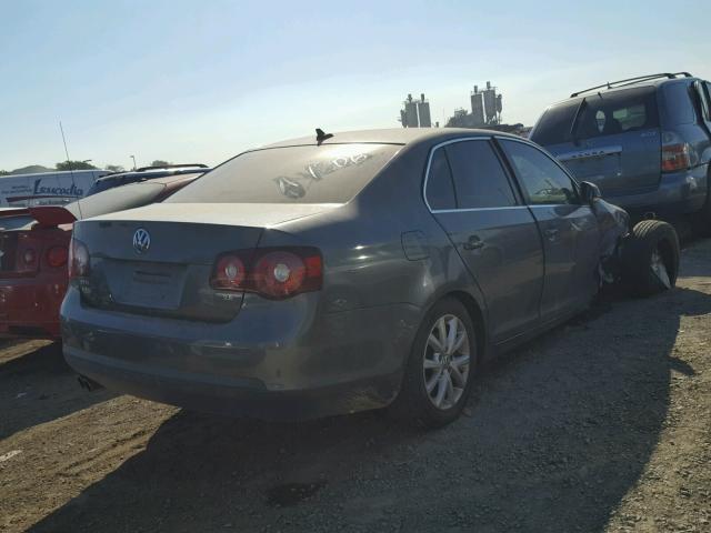3VWRX7AJ3AM050731 - 2010 VOLKSWAGEN JETTA SE 灰色 照片 4