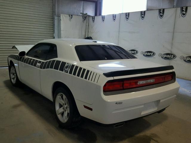 2B3CJ4DG1BH510902 - 2011 DODGE CHALLENGER WHITE photo 3