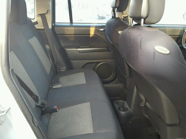 1J4NT4FB9AD553702 - 2010 JEEP COMPASS SP SILVER photo 6