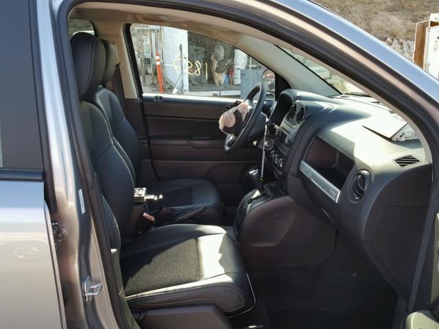 1C4NJDBB1HD168243 - 2017 JEEP COMPASS SP SILVER photo 5