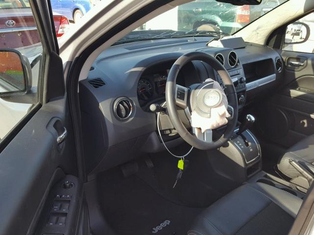 1C4NJDBB1HD168243 - 2017 JEEP COMPASS SP SILVER photo 9