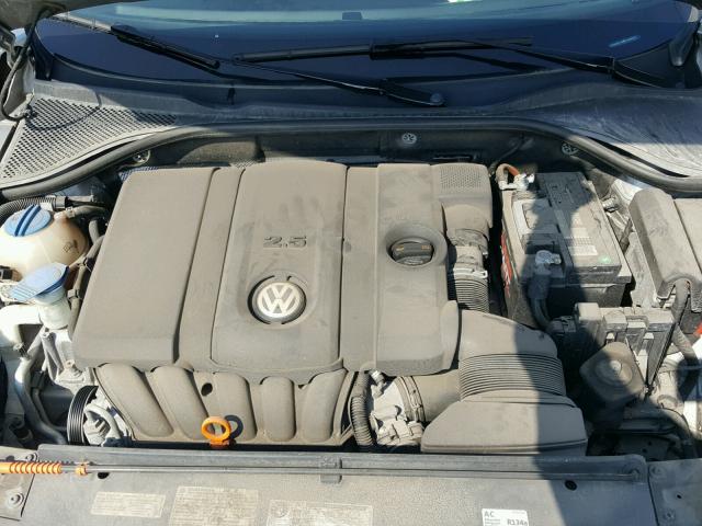 1VWAP7A30CC095970 - 2012 VOLKSWAGEN PASSAT S SILVER photo 7