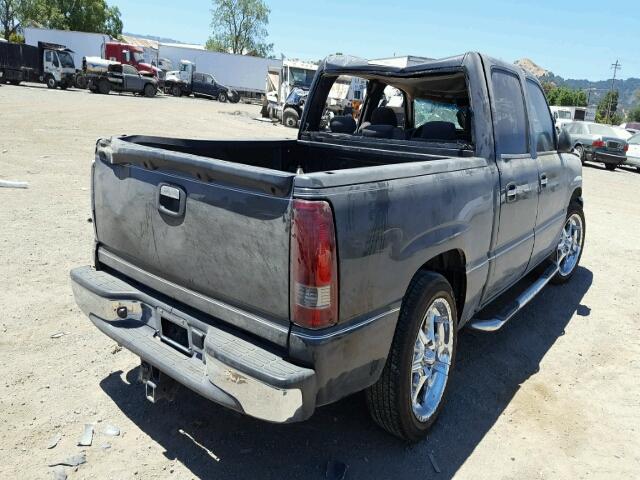 2GCEC13T851337102 - 2005 CHEVROLET SILVERADO BLACK photo 4