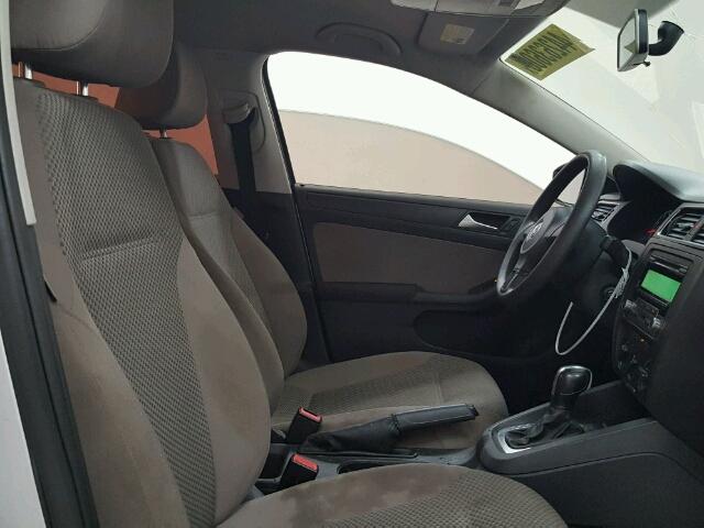 3VW2K7AJ6CM385937 - 2012 VOLKSWAGEN JETTA BASE Արծաթագույն լուսանկար 5