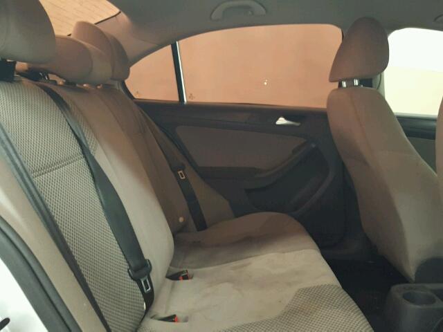 3VW2K7AJ6CM385937 - 2012 VOLKSWAGEN JETTA BASE Արծաթագույն լուսանկար 6