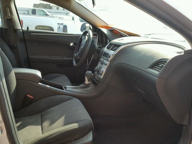 1G1ZC5E06CF115913 - 2012 CHEVROLET MALIBU 1LT SILVER photo 5