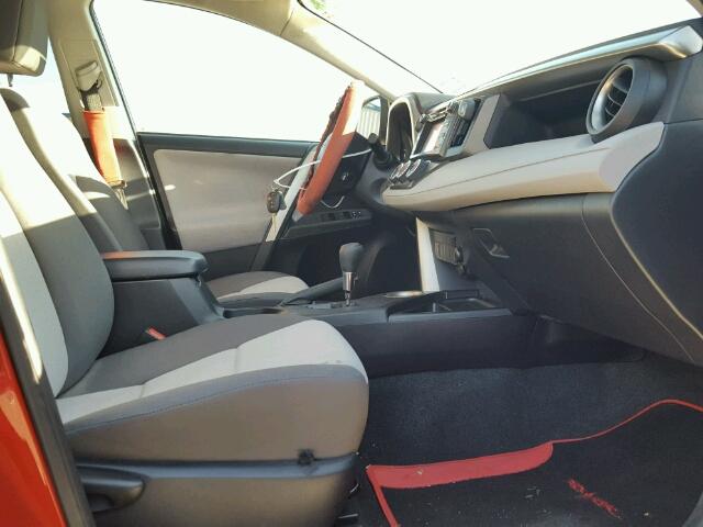 JTMZFREV3FJ038159 - 2015 TOYOTA RAV4 LE Qırmızı foto 5