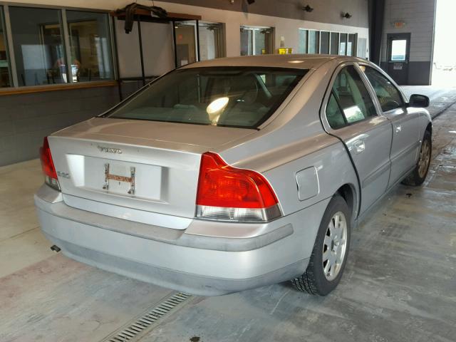 YV1RS61T542376209 - 2004 VOLVO S60 SILVER photo 4
