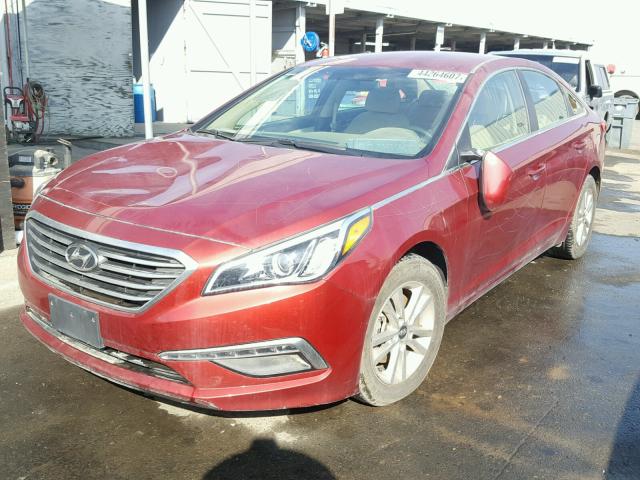 5NPE24AF9FH116853 - 2015 HYUNDAI SONATA SE RED photo 2