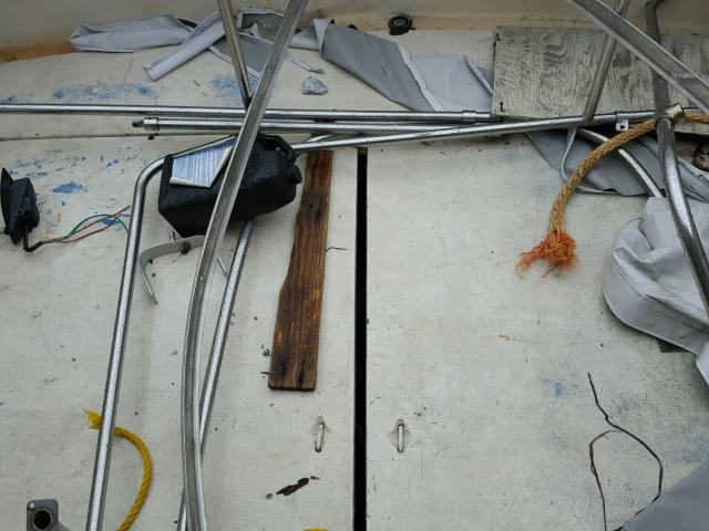 STN02072M79B - 1979 SLTO BOAT WHITE photo 7