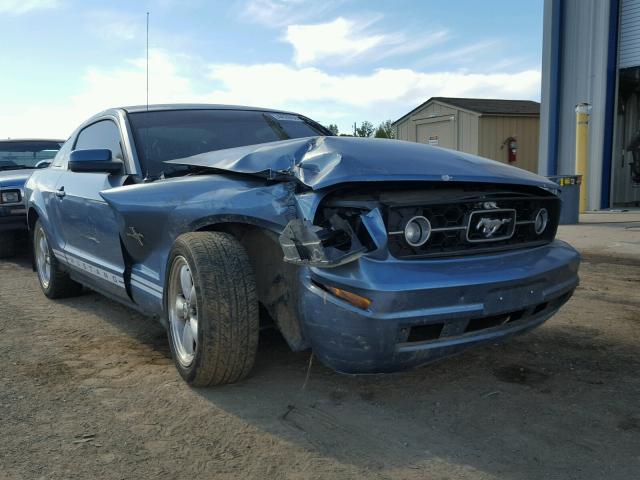 1ZVHT80N155173053 - 2005 FORD MUSTANG BLUE photo 1