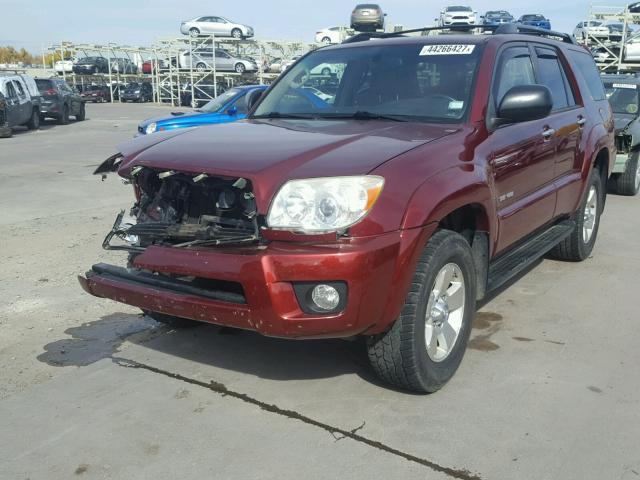 JTEBU14R168071905 - 2006 TOYOTA 4RUNNER SR RED photo 2