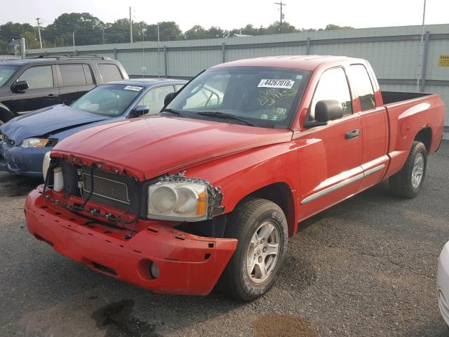 1D7HE52K45S179113 - 2005 DODGE DAKOTA LAR RED photo 2