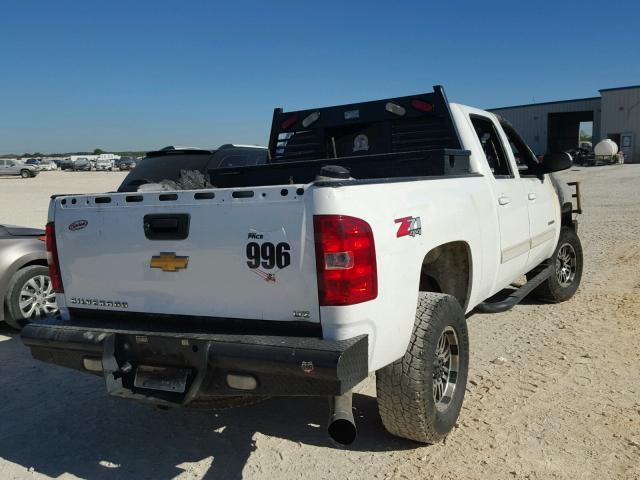 1GCHK63649F115503 - 2009 CHEVROLET SILVERADO WHITE photo 4