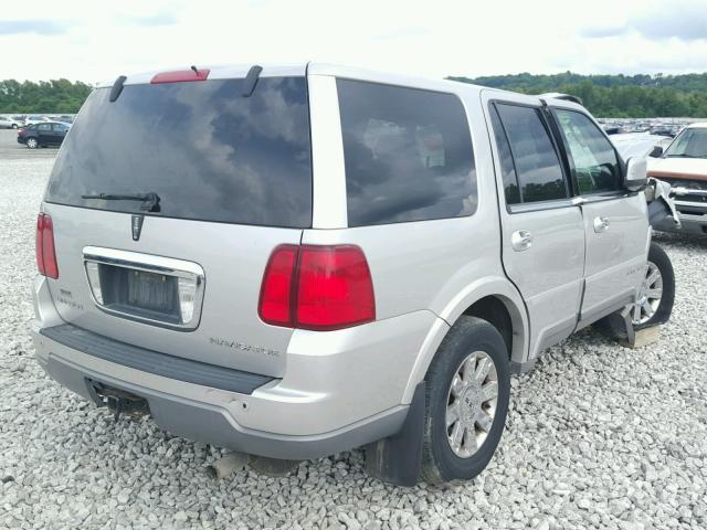 5LMFU28R73LJ46453 - 2003 LINCOLN NAVIGATOR Silber Foto 4