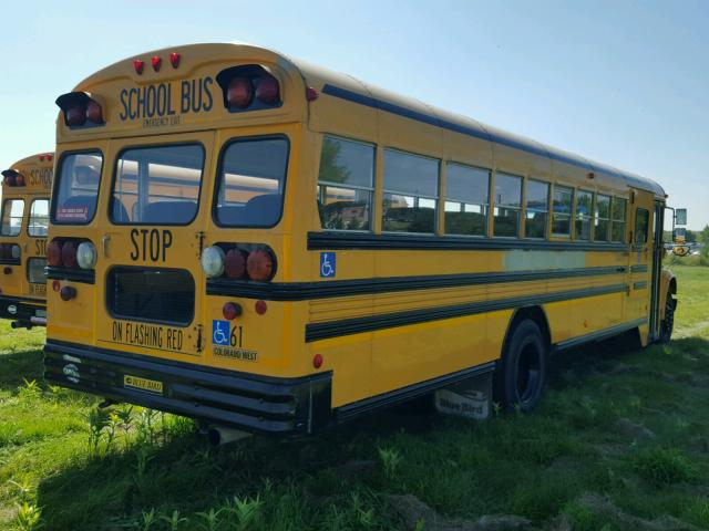 N0V1N780 - 2003 IC CORPORATION 3000 黄色 照片 4