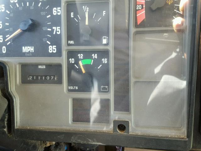 N0V1N780 - 2003 IC CORPORATION 3000 黄色 照片 8