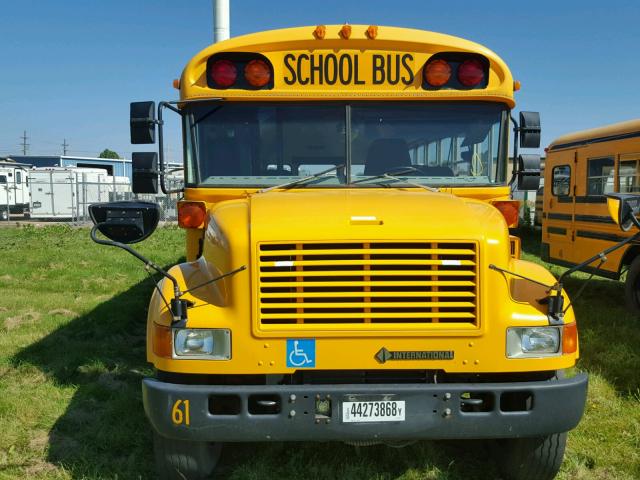 N0V1N780 - 2003 IC CORPORATION 3000 黄色 照片 9