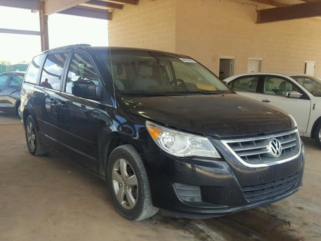 2V4RW3DG2BR670288 - 2011 VOLKSWAGEN ROUTAN SE BLACK photo 1