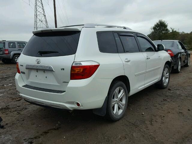 JTEES42AX82088516 - 2008 TOYOTA HIGHLANDER WHITE photo 4