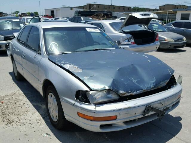 4T1SK12E0NU125044 - 1992 TOYOTA CAMRY LE SILVER photo 1