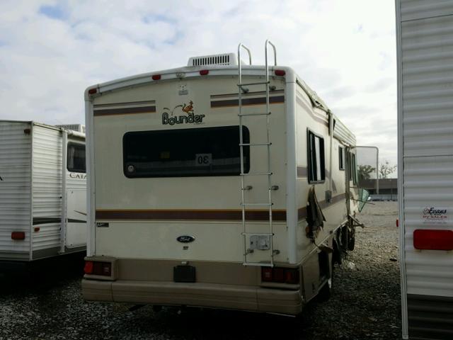 3FCMF53S1XJA04271 - 1999 BOUN MOTORHOME TWO TONE photo 4