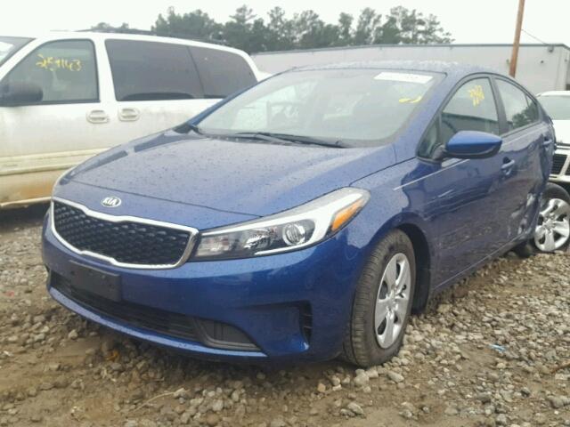 3KPFK4A75HE139096 - 2017 KIA FORTE LX BLUE photo 2