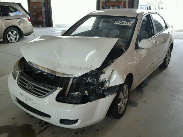 KNAFE221595654552 - 2009 KIA SPECTRA WHITE photo 2