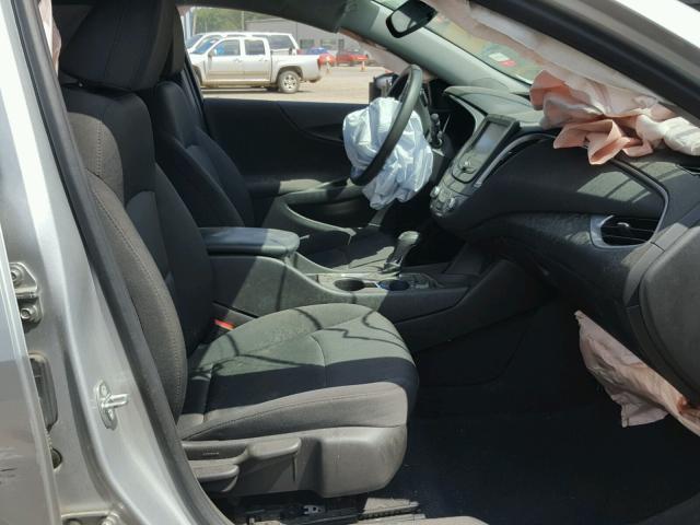 1G1ZB5ST0HF101689 - 2017 CHEVROLET MALIBU LS ვერცხლისფერი ფოტო 5