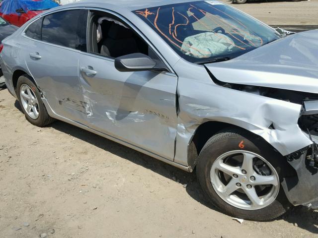 1G1ZB5ST0HF101689 - 2017 CHEVROLET MALIBU LS ვერცხლისფერი ფოტო 9