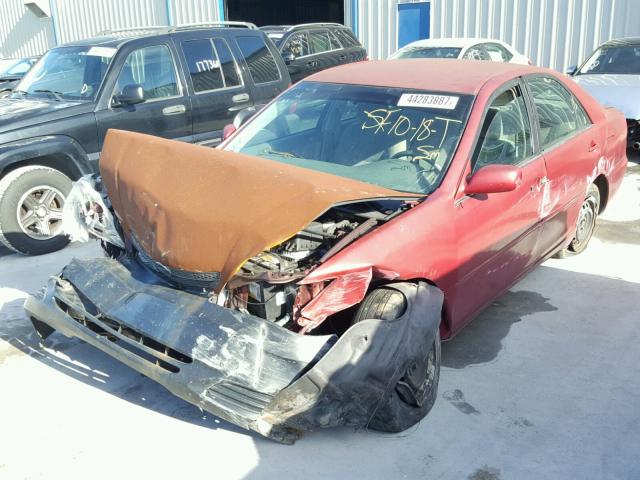 4T1BE32K13U179796 - 2003 TOYOTA CAMRY LE RED photo 2