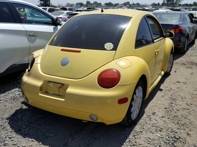 3VWCK31C25M412813 - 2005 VOLKSWAGEN NEW BEETLE 黄色 照片 4