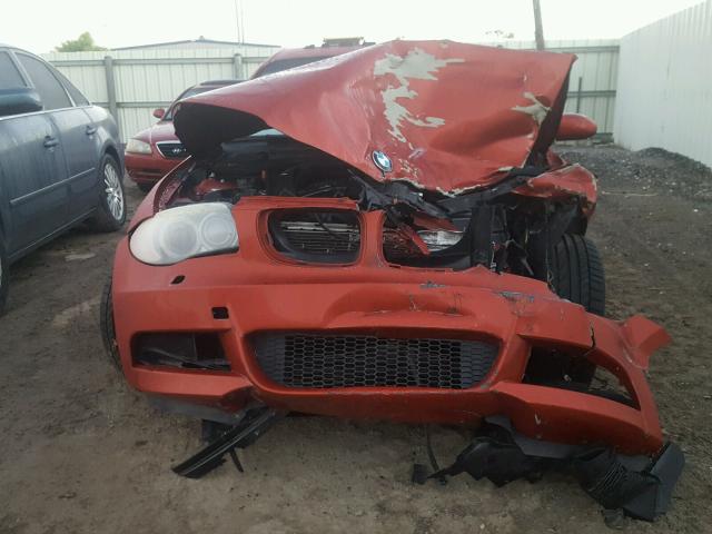 WBAUC73579VK79632 - 2009 BMW 135 RED photo 9