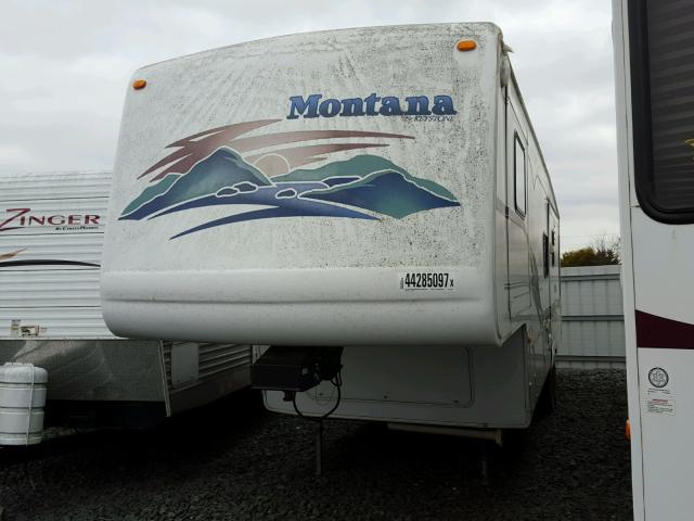 4YDF36723Y4053563 - 2000 KEY MONTANA WHITE photo 2