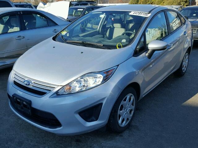 3FADP4AJ2CM155314 - 2012 FORD FIESTA S SILVER photo 2