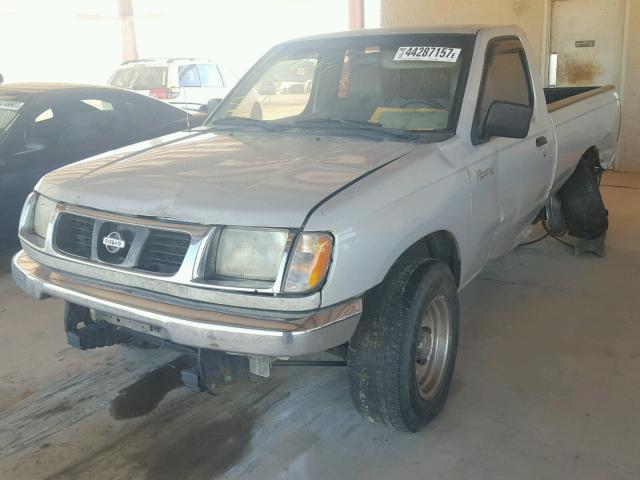 1N6DD21S8XC306743 - 1999 NISSAN FRONTIER SILVER photo 2